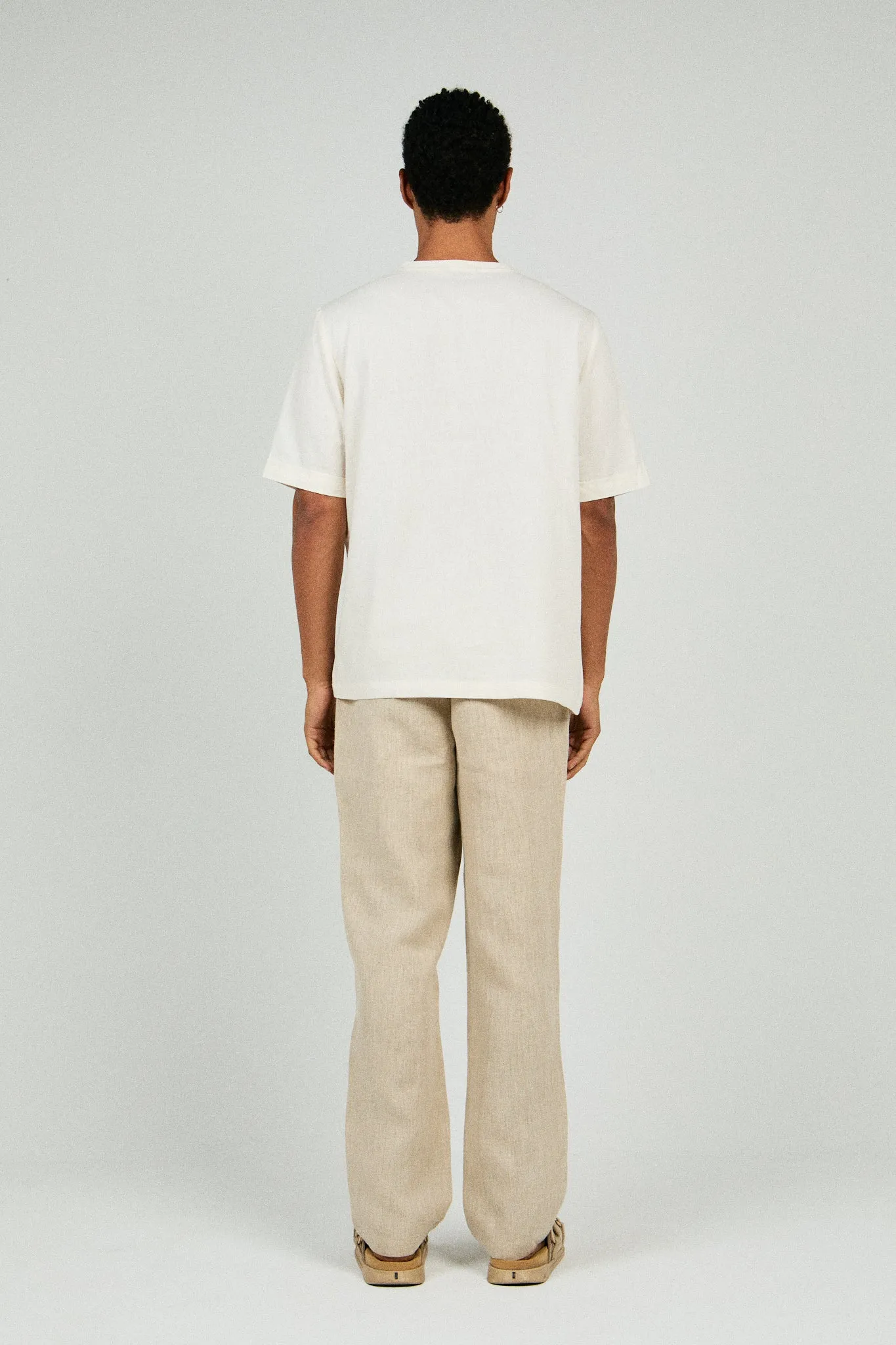 RELAXED FIT PLEATED LINEN PANTS